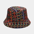 Detailansicht eines wendbaren Sonnenhuts mit bunten ethnischen geometrischen Mustern - Vintage Ethno-Geometrisches Muster (Farbe #8)