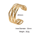 Brazalete abierto ajustable en oro de 18k con patrón de ondas para mujer estilo moderno - Dorado