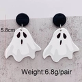 Halloween-Ohrringe in Geistform aus weißem Acryl mit schwarzem Haken und Maßen - Geist