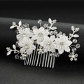 Elegante pettine da sposa con fiori di perle e cristalli scintillanti su base argento - Argento