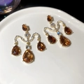 Vintage 18k gold plated floral drop earrings featuring amber pear-cut faceted gemstones - Gold Brown Retro Teardrop Dangle Style (83#)