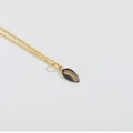 Minimalistische gouden ketting met een zwarte druppelhanger voor dames stijlvol - Zwarte Schelp