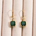 Pendientes colgantes bañados en oro de 18K con circón verde rectangular y cristal brillante - Circón Cuadrado 8*8 Dorado