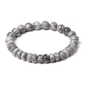 Bracelet en perles de pierre naturelle grise de 8mm avec cordon élastique sur fond blanc - Carte