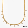Goldfarbene Schlangenkette aus Edelstahl mit dreizehn rechteckigen klaren Zirkonia - Weißer Zirkon (KDD204)