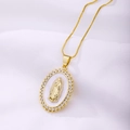 Collier en maille vénitienne dorée avec pendentif Guadalupe entouré de zircons blancs - Style A-Or Ovale Zircon Blanc