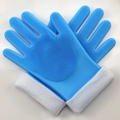 Blue silicone pet grooming gloves with massage bristles and waterproof cuffs - Blue (Fleece Lined)