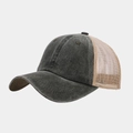 Vista detallada de la gorra de béisbol transpirable de malla y denim lavado vintage - Ajustable / Verde Militar