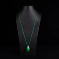 Collar de Navidad con colgante de bombilla verde en cordón negro para joyería festiva - Collar de cordón verde