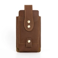 Marsupio verticale marrone in pelle crazy horse per cellulare con cuciture e bottoni - Marrone Rosso