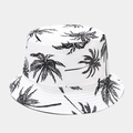 Dettaglio di un cappello a secchiello bianco con stampa di palme nere e cuciture - M (56-58cm) / Bianco Con Palme Nere