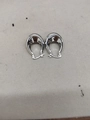 Orecchini a cerchio in argento lucidato a forma di U con chiusura huggie sicura - Lega / Orecchino a Cerchio a U Finitura a Specchio Argento