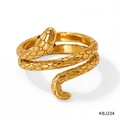 Goldener Schlangenring mit schwarzen Edelsteinaugen und strukturierter Oberfläche - US 8 / Schlangenstil Gold (KBJ234)