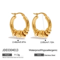 Detailed view of 18K gold chunky hoop earrings showing product dimensions and weight specs - JDE0304013 / Gold