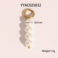Macro shot of gold-tone star pendant with white pearl detailing, 0.61cm diameter - 0.61cm Pearl Pendant (YYAC025032)