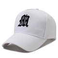 Casquette de baseball blanche en coton avec broderie lettre H gothique noire et visière - Réglable / Blanc
