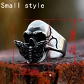Anello teschio retrò in acciaio inossidabile con falena ossidata, altezza di 26,7 mm - Taglia US 9 / Piccolo