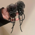 Orecchini a rosa in tessuto nero con nappe di frange di perline in stile gotico - Fiore di cristallo in rete nera (Perno in argento 11#)