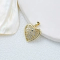 Goldener Herzanhänger mit Kristall-Hamsa-Hand und blauem Auge auf einer weißen Muschel - [DD3004JB] Goldenes Herz Hamsa-Hand