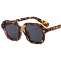 Stylish wavy frame sunglasses in tortoiseshell pattern with dark grey lenses - Leopard Frame Grey Lens