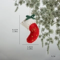 Mini chaussette de Noël en feutre de laine avec broderie flocon dorée et nœud vert - Chaussette de Noël en Feutre Rouge