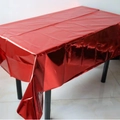 Rechteckige metallisch rote Einweg Tischdecke für Party Dekoration 137x274cm - Rot 1.37*1.83m