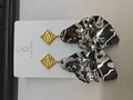 Close-up of mixed metal leaf earrings with gold square studs and wavy silver mirror drops - 25# Silver Needle-Gold Silver Contrast Irregular