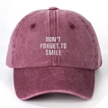 Berretto vintage bordeaux lavato con ricamo bianco Don't Forget To Smile - Borgogna