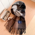 Écharpe unisexe chic en 100% laine avec motif à carreaux marron gris et pompons doux - Standard Anglais-37# Maillard Café
