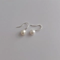 Minimalist s925 silver natural freshwater pearl drop earrings for women with sleek design - K94-Small 5-6mm