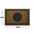 Detalle del parche táctico IR 8x5cm en lona color arena con diseño infrarrojo circular - Negro Tan
