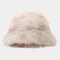 Dettaglio della consistenza in pelliccia sintetica e del materiale beige di questo cappello - M (56-58cm) / Bianco