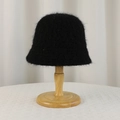 Cappello da pescatore invernale da donna in ecopelliccia nera con texture morbida - Nero (6015)