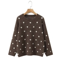 Maglione in maglia marrone scuro da donna con motivo a pois bianchi e scollo a girocollo - S / caffè