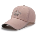 Rosa Baseballkappe mit 'UPPER SIDE NYC' Stickerei und reflektierender Paspelierung - Verstellbar / Rosa