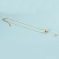 Elegante collana in acciaio inossidabile dorato con pendente a sfera e catena sottile - Oro