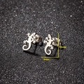 Minimalistische Eidechsen-Ohrstecker aus Edelstahl mit silbernem Metallfinish für Damen - Gecko-Stil (702) / Stahlfarben