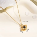 Collana corona dorata con gemma nera e proiezione Ti amo in 100 lingue diverse sul ciondolo - Corona 2279 (Z351)