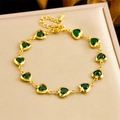 Bracelet chaîne dorée serti de pierres vertes en forme de cœur dans son coffret - Style Cœur Vert Foncé (B1668)