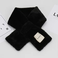Écharpe d'hiver douce en fausse fourrure noire avec étiquette 'Self Service' tendance - Adulte / Noir