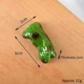 Detailed view of artificial green pepper model on wood board with 6x3x2cm measurements - Roasted Pepper / 6cm*3cm*2cm / Green