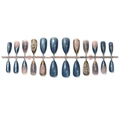3D cat-eye plaknagels met blauwe edelstenen en gouden roosembossing details - 24 Stuks Stripverpakking / Blauw Goud Roos Reliëf (B1-14051-Strip)