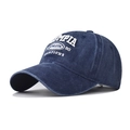 Dettaglio del berretto in cotone lavato blu navy con ricamo atletico Olympia vintage - Regolabile / Blu navy