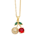 Elegante gouden kersen hanger ketting met rode edelsteen en sprankelende kristallen - Gouden Kers