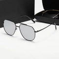 Lunettes de soleil aviateur polarisées avec monture noire et verres miroir argentés - Monture Noire Verres Gris Noir (Polarisés)