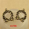 Pair of antique bronze floral wreath charms with bow detail and leaf texture for DIY jewelry - A1706-14*19MM