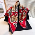 Elegante foulard in seta rossa 90cm con stampa floreale astratta e bordo ondulato - Coniglio dello Zodiaco Rosso Cinese Floreale (FN130-3)