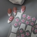 Stickers ongles 3D fleurs en relief rose avec détails dorés pour manucure française chic - Style Français Fleurs en Relief Rose Blanc(CO-517)