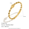 Ring aus 18 Karat vergoldetem Edelstahl mit einem einzigartig strukturierten kreisförmigen Detail - Kette Scheibe Offener Ring / Gold