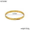 Macro shot of gold-plated wavy-edge bangle showing 5.7cm diameter and 1.0cm width measurements - Inner Diameter 5.7cm Width 1.0cm / Gold (Wave)